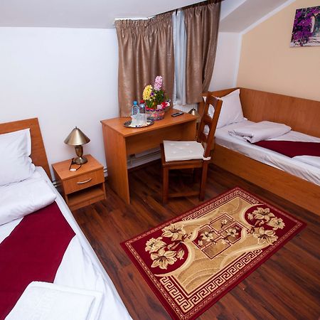 La Casa Nord Hotel Boekarest Buitenkant foto