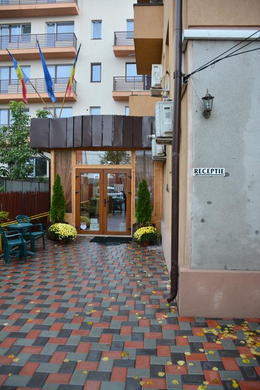 La Casa Nord Hotel Boekarest Buitenkant foto