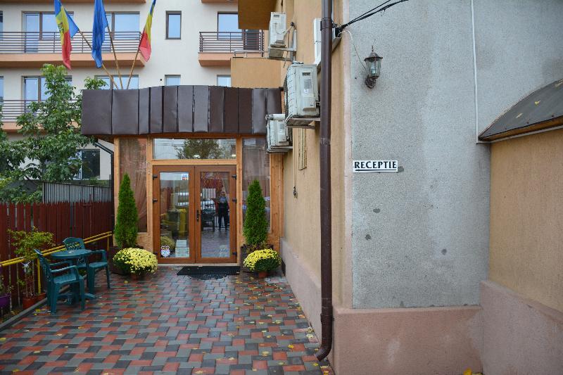 La Casa Nord Hotel Boekarest Buitenkant foto