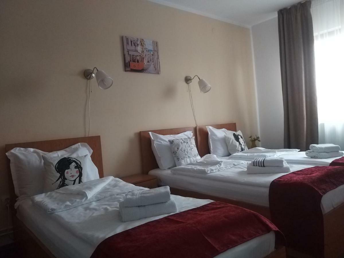 La Casa Nord Hotel Boekarest Buitenkant foto